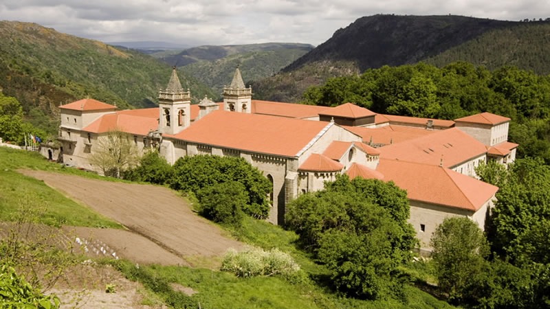 Euromotorhome® - Monasterio de Santo Estevo de Ribas de Sil - Rental AC