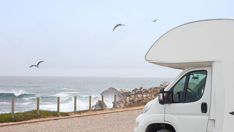 Euromotorhome® - Surf y autocaravana todo en un viaje