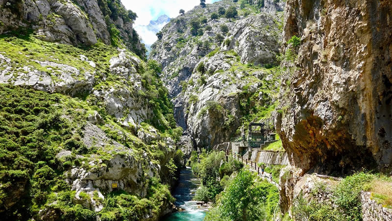 Euromotorhome - Furgoneta camper y aventura, ¿te animas?
